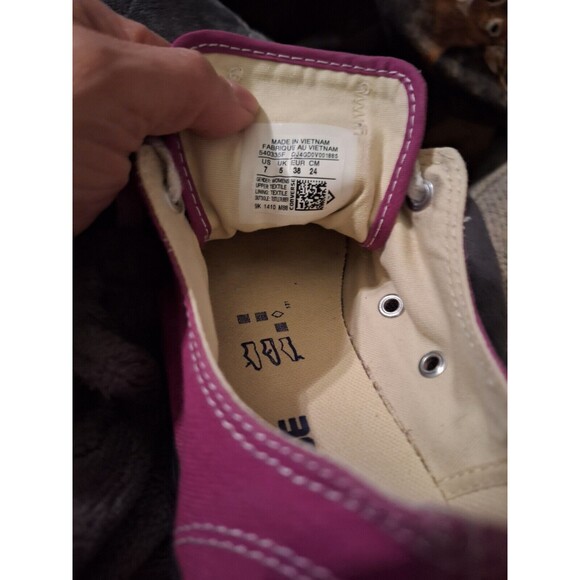 Converse Pink and White Sneakers - Picture 6 of 6